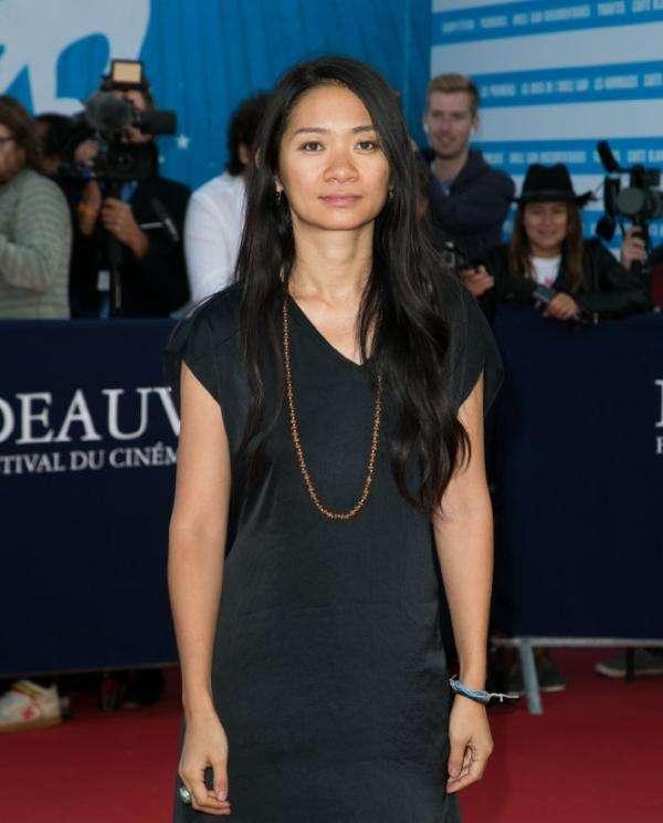 如何看待赵婷凭借无依之地获得金球奖最佳导演