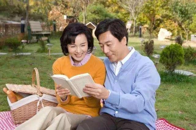 为什么说四十几岁离异的女人要抓住青春的尾巴,找一个伴结婚? - 知乎